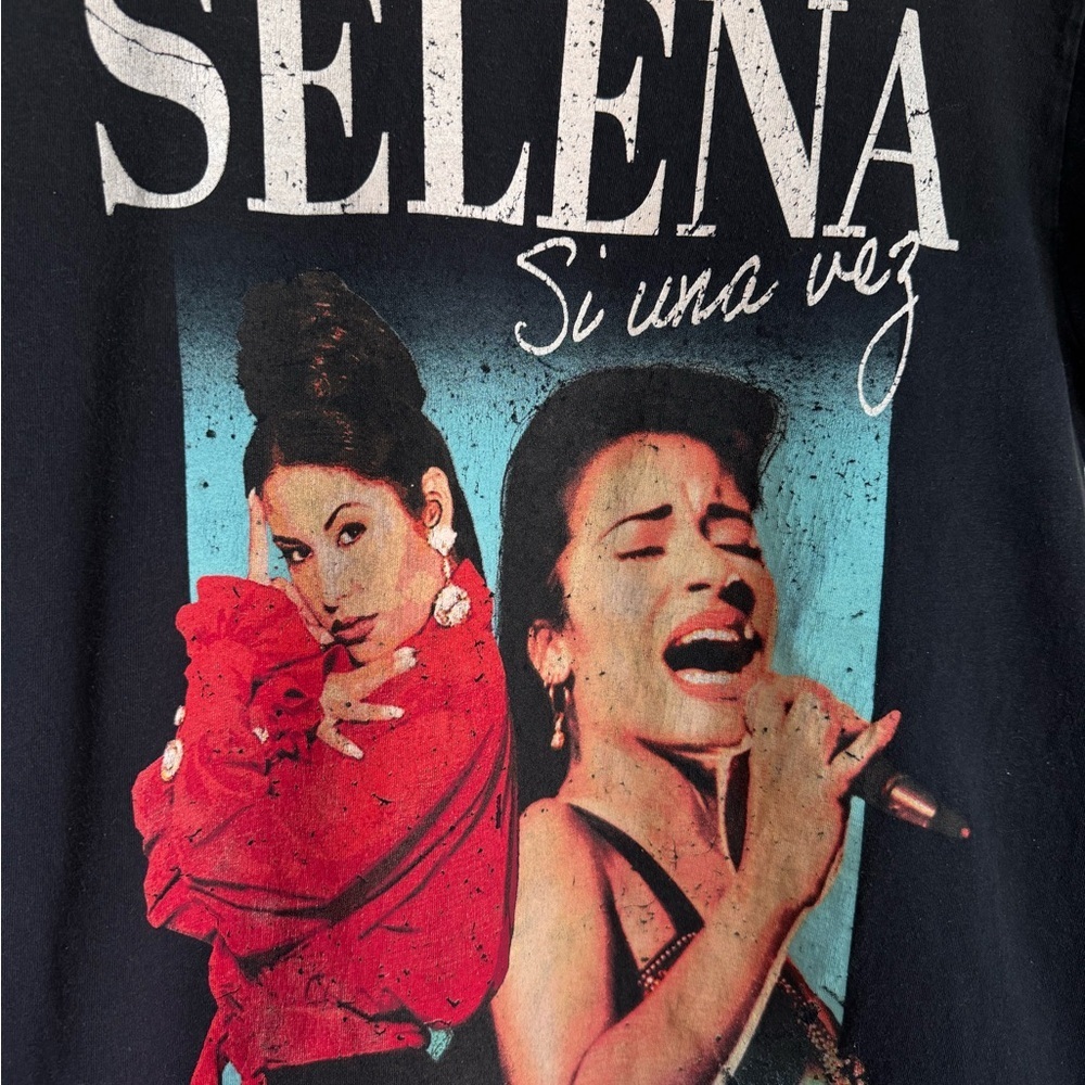 Selena "Si Una Vez" Graphic T-shirt - Picture 3 of 3